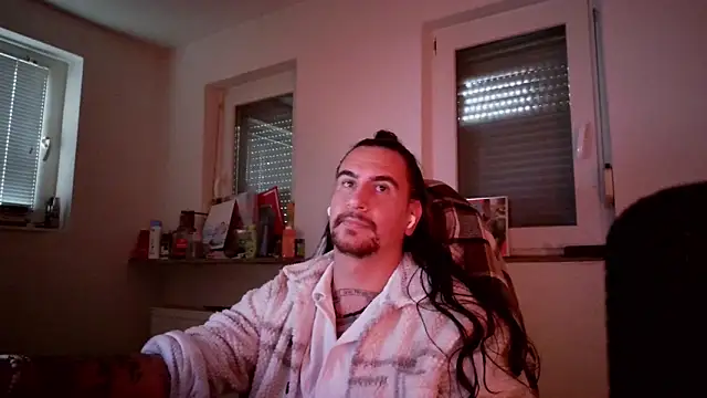 Snapshot of Diosmio069 chatting on 11.30.25 Diosmio069 online show from 11.30.25