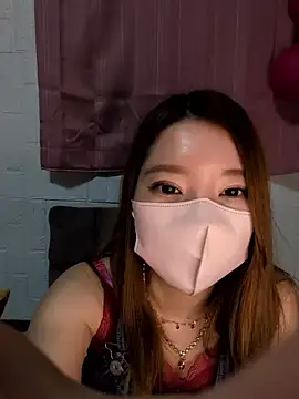 Snapshot of yuuhichan chatting on 05.27.26 yuuhichan online show from 05.27.26