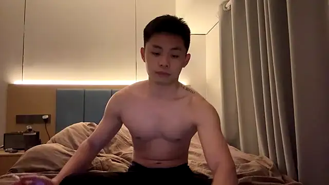 Snapshot of jensenyep chatting on 12.05.25 jensenyep online show from 12.05.25