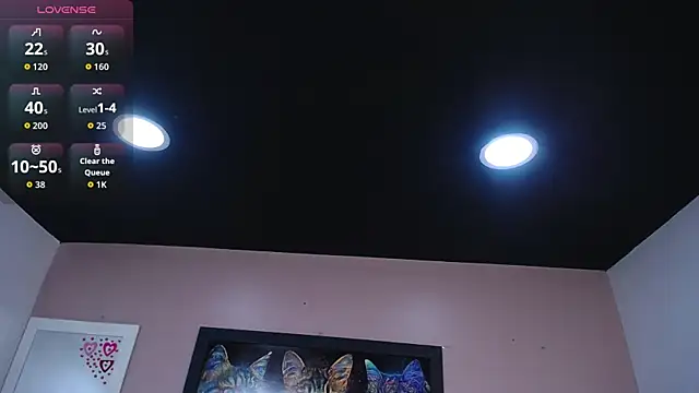 tiiny emilly online show from 11.11.25