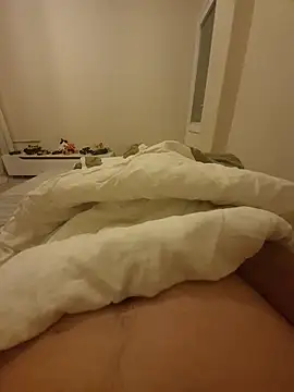 caddevecadde online show from 10.18.25