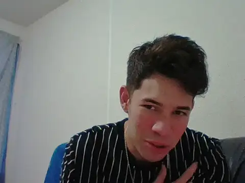 Maxtaylor18 online show from 11.06.25