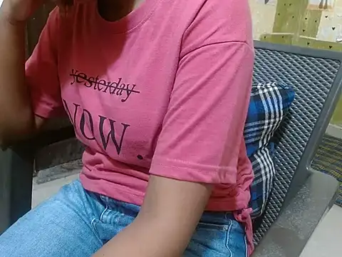 Snapshot of shallyji chatting on 09.20.25 shallyji online show from 09.20.25