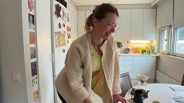 Scorpion Peach online show from 09.16.25