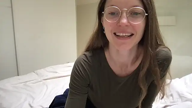 Scorpion Peach online show from 01.10.26