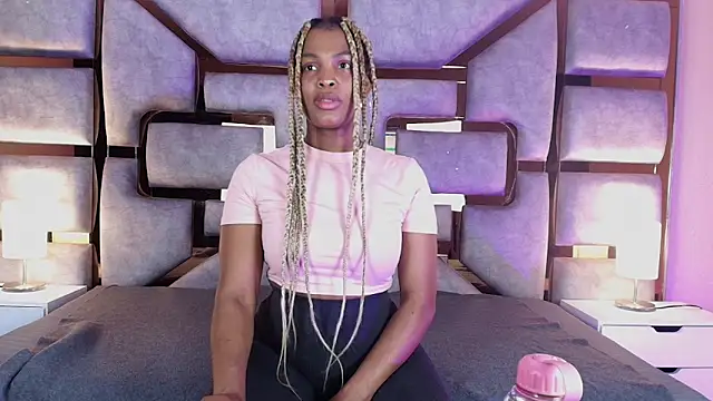 ArianaBeake online show from 11.19.25