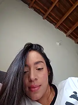 AriadnaTaylor online show from 11.18.25