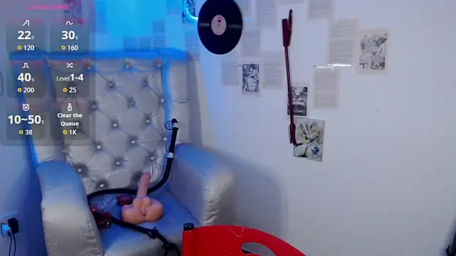 Snapshot of FabulousVenus chatting on 10.31.25 FabulousVenus online show from 10.31.25