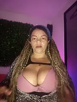 Eva Luxei online show from 10.16.25