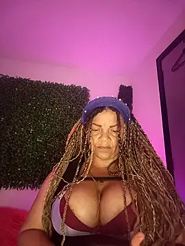 Eva Luxei online show from 10.17.25