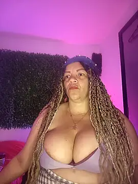 Eva Luxei online show from 10.21.25