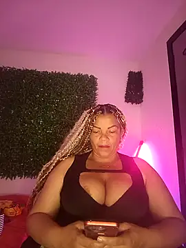 Eva Luxei online show from 11.15.25