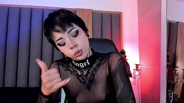 misstomie  online show from 03.06.26