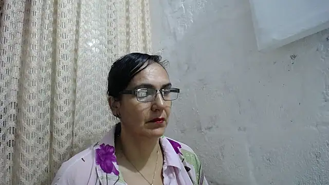 gabbyparker  online show from 11.21.25