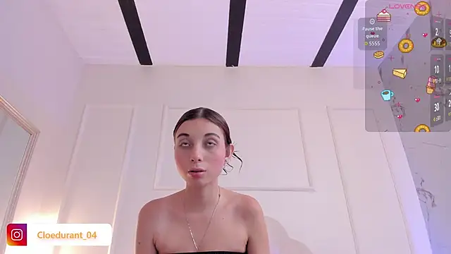 Snapshot of Cloedurant chatting on 06.01.26 Cloedurant online show from 06.01.26