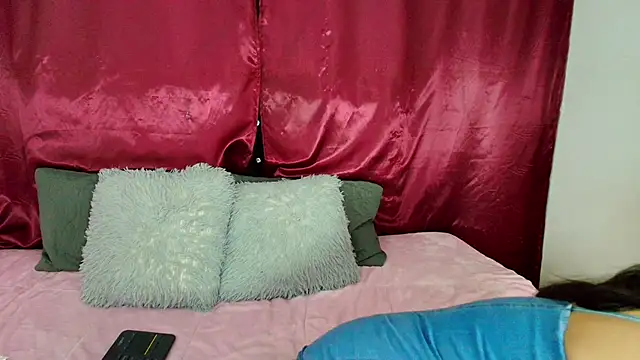 LilyRousee online show from 10.22.25