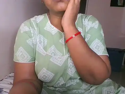 Snapshot of its_me_Rashmi chatting on 09.10.25 its me Rashmi online show from 09.10.25