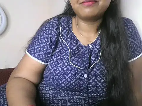 Snapshot of its_me_Rashmi chatting on 09.20.25 its me Rashmi online show from 09.20.25