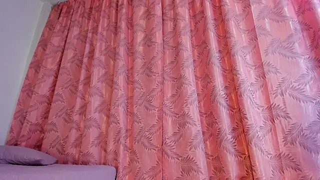 riley bensongh online show from 12.02.25