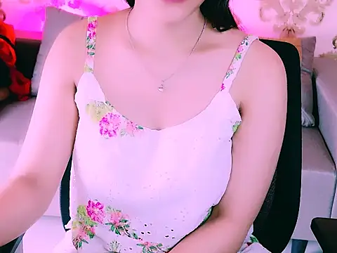 My Rose online show from 10.28.25