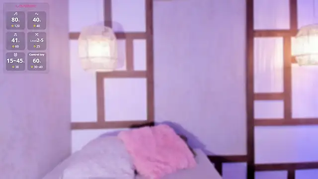 Snapshot of RenataLeclair chatting on 02.17.26 RenataLeclair online show from 02.17.26