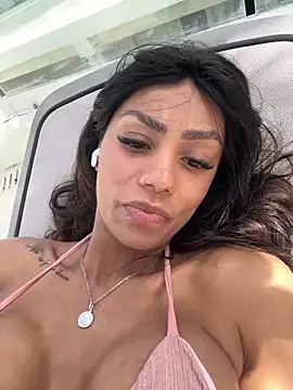 Sarajames online show from 11.28.25