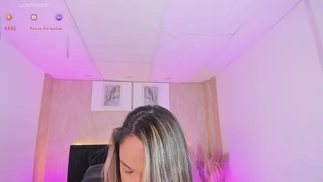 jessica hotxxx online show from 04.18.26