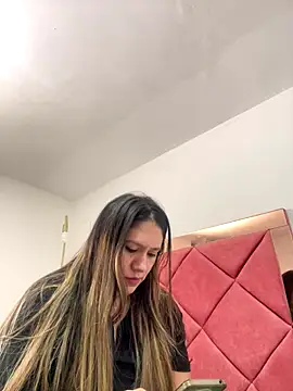 emma hot2006 online show from 11.07.25