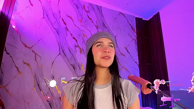 Emmiicute online show from 02.07.26