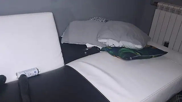 slavic boy 39 online show from 11.23.25