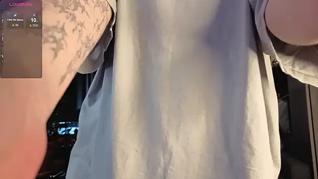 Snapshot of Your_avatar chatting on 01.31.26 Your avatar online show from 01.31.26