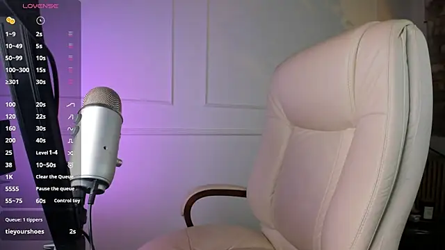 Blessed Molly online show from 06.14.26