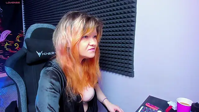 Nora lovvvv online show from 10.03.25