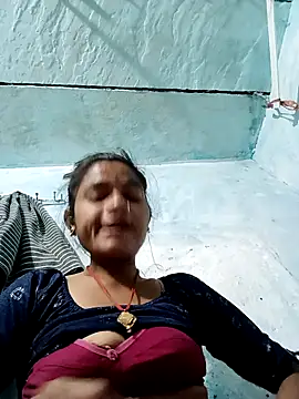 Snapshot of PoojaPleasure chatting on 11.15.25 PoojaPleasure online show from 11.15.25