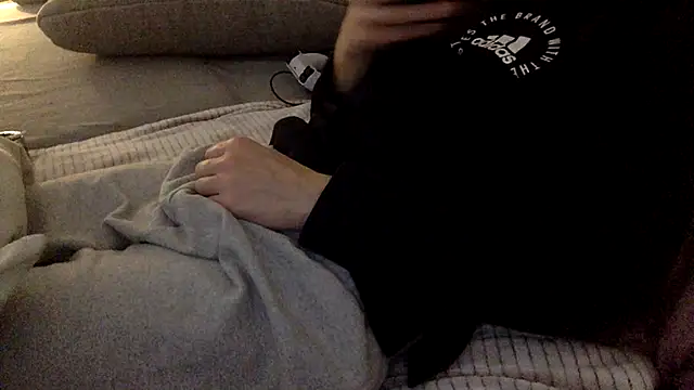 Breezydicksn online show from 10.31.25