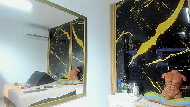 AdrianaVegga online show from 02.11.26