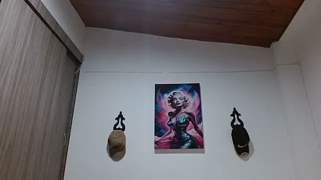 Crystal Star  online show from 04.18.26