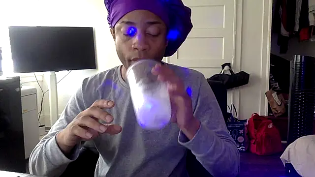 Diodre Benyoon online show from 12.18.25