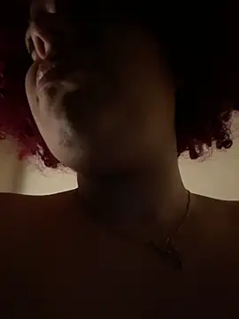 Enyagleam  online show from 10.11.25