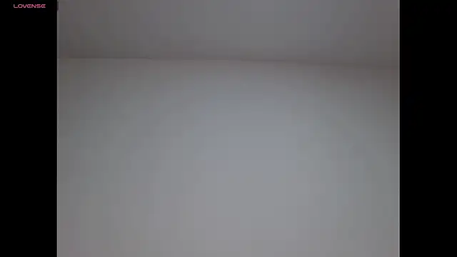 Gia Lee online show from 11.06.25