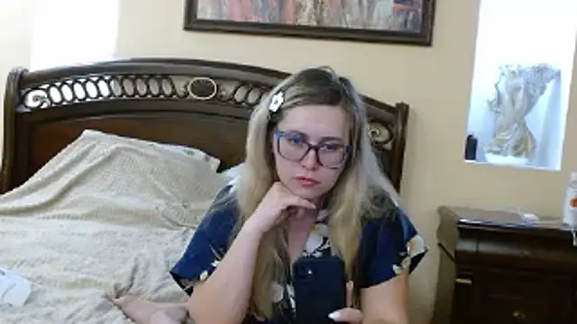 Crystal00Girl online show from 11.22.25