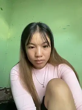 Snapshot of QueenLink chatting on 10.02.25 QueenLink online show from 10.02.25