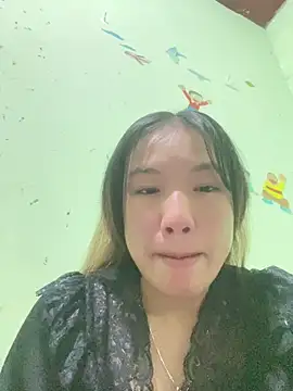 Snapshot of QueenLink chatting on 10.09.25 QueenLink online show from 10.09.25