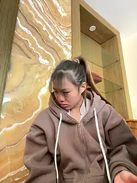 Snapshot of QueenLink chatting on 10.22.25 QueenLink online show from 10.22.25