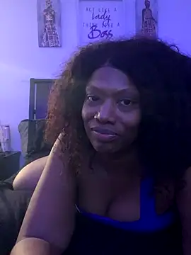 Snapshot of NylaNights chatting on 09.15.25 NylaNights online show from 09.15.25