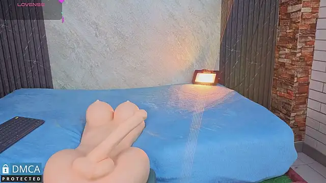 Snapshot of nena_cupcake_ chatting on 04.07.26 nena cupcake online show from 04.07.26