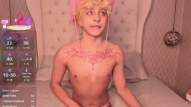 OliIverr22 online show from 10.22.25