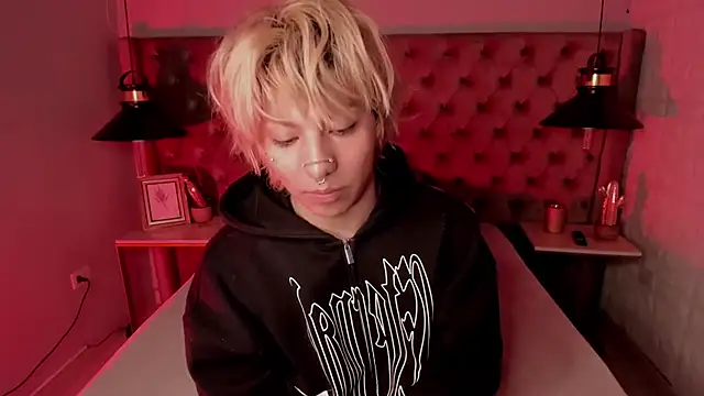 OliIverr22 online show from 12.03.25