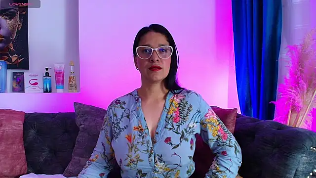 Snapshot of Alana_steel_1 chatting on 01.08.26 Alana steel 1 online show from 01.08.26