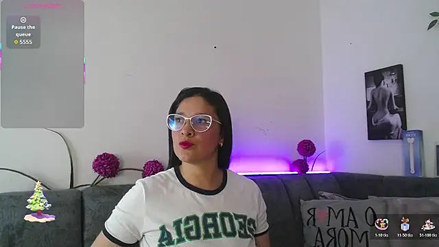 Snapshot of Alana_steel_1 chatting on 02.11.26 Alana steel 1 online show from 02.11.26